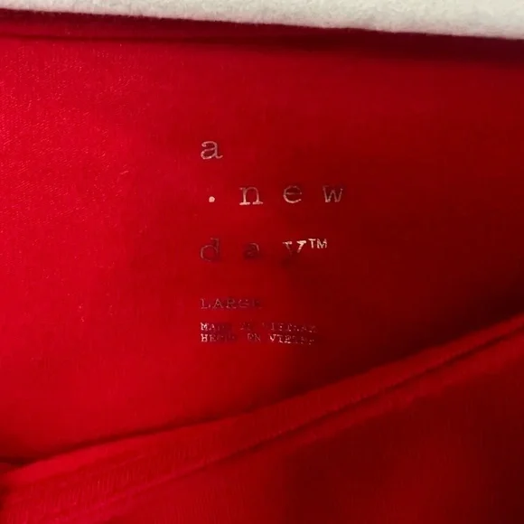 Ruffle Tee - Picture 3 of 3